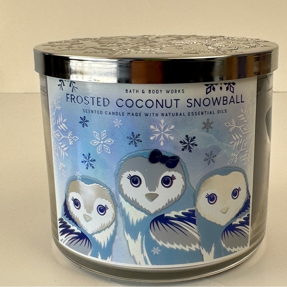 FROSTED COCONUT SNOWBALL Bath & Body Works 3 Wick Candle Essential Oils - Picture 4 of 4